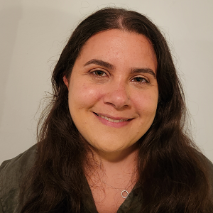 Headshot Eve_square